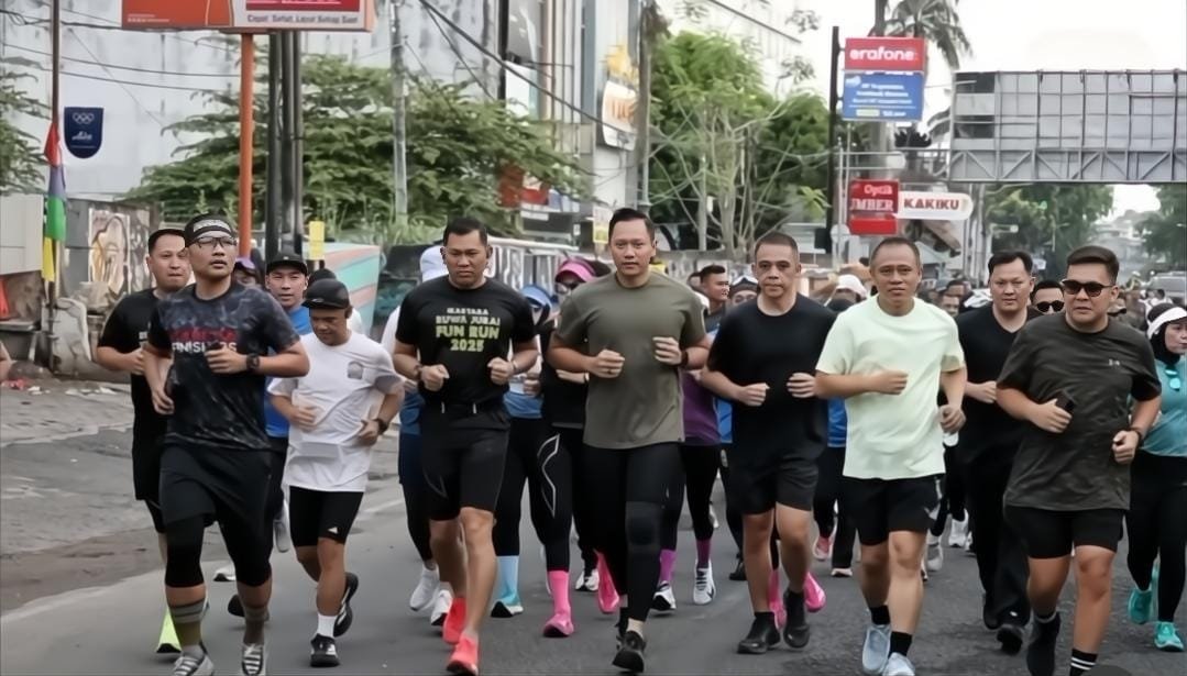 AHY dan Pangdam 21 Raden Intan Ikuti Lari Pagi di Bandar Lampung