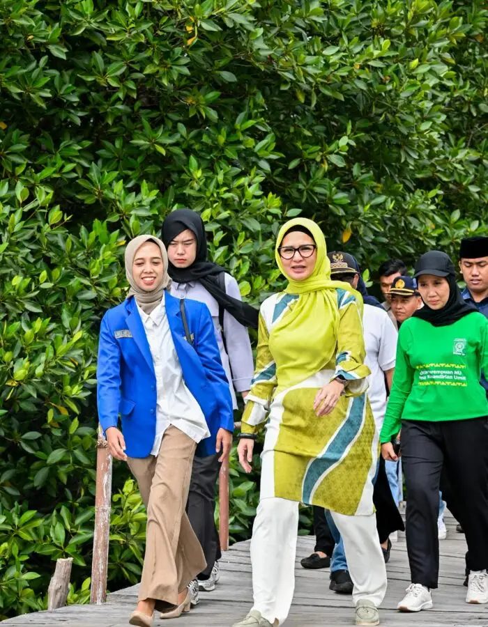 *Gerakkan Konservasi Pesisir, KOPRI PB PMII Dapat Apresiasi Langsung dari Bupati Nanda*