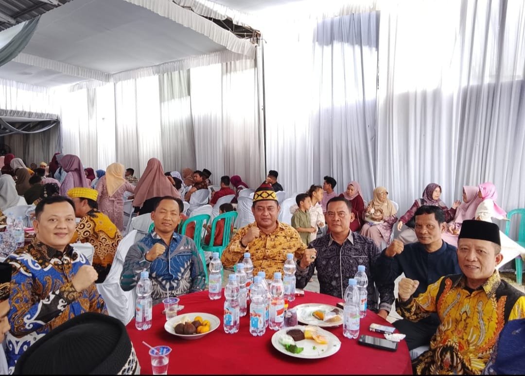 Tokoh Politik, Insan Pers, Ormas & LSM Hadiri Resepsi Pernikahan Putri Ketua FKWK Pesawaran