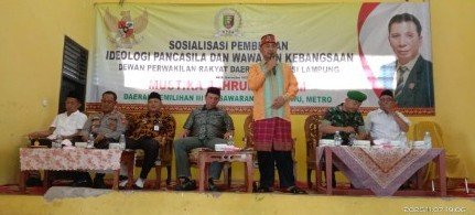 *Mustika Bahrun, S.E., M.M. Gelar Pembinaan Ideologi Pancasila dan Wawasan Kebangsaan di Kedondong Pesawaran*