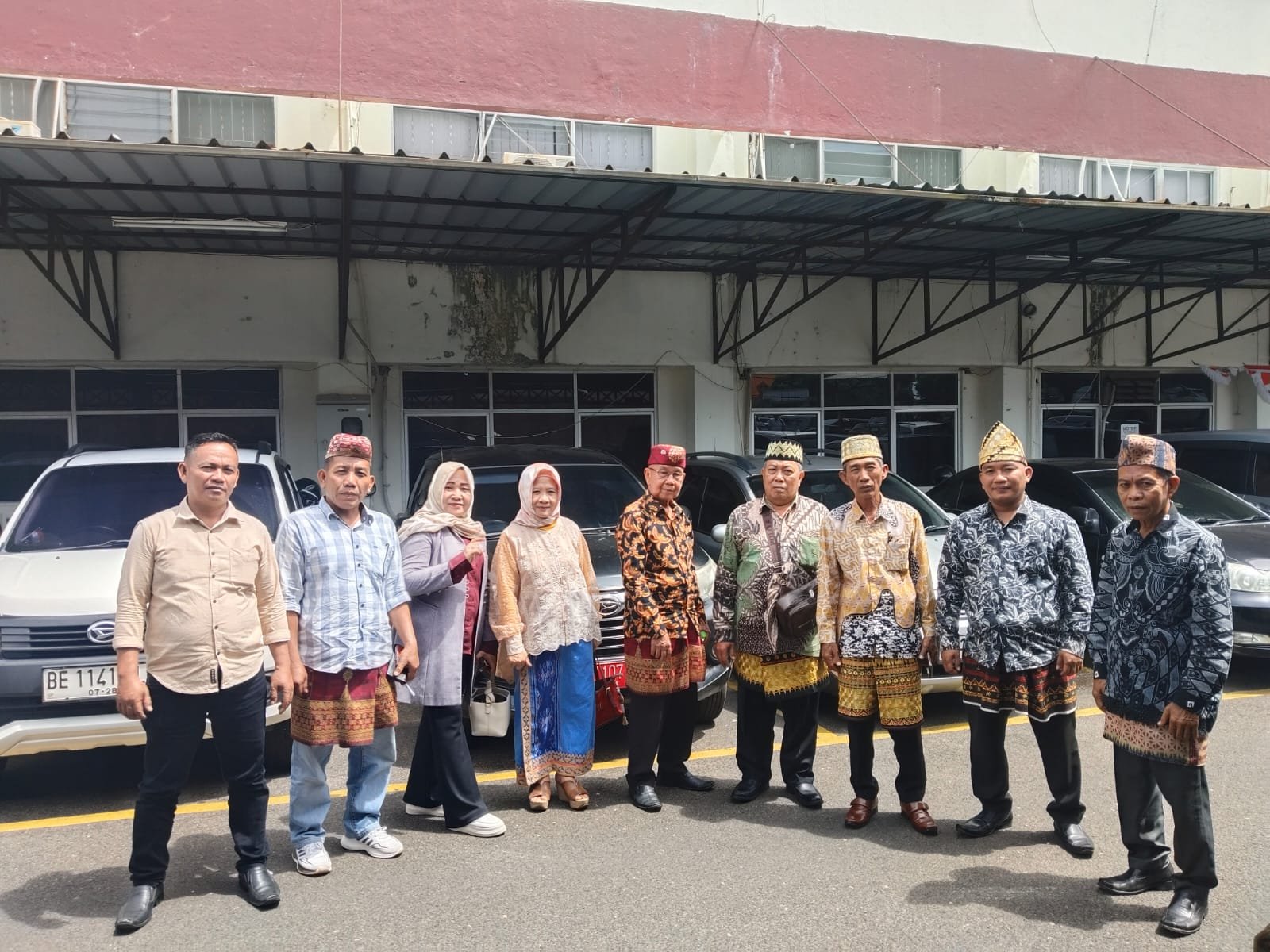 Masyarakat Adat Tiuh Halangan Ratu Desak Pemerintah Provinsi Lampung Segera Selesaikan Konflik Tanah dengan PTPN 1