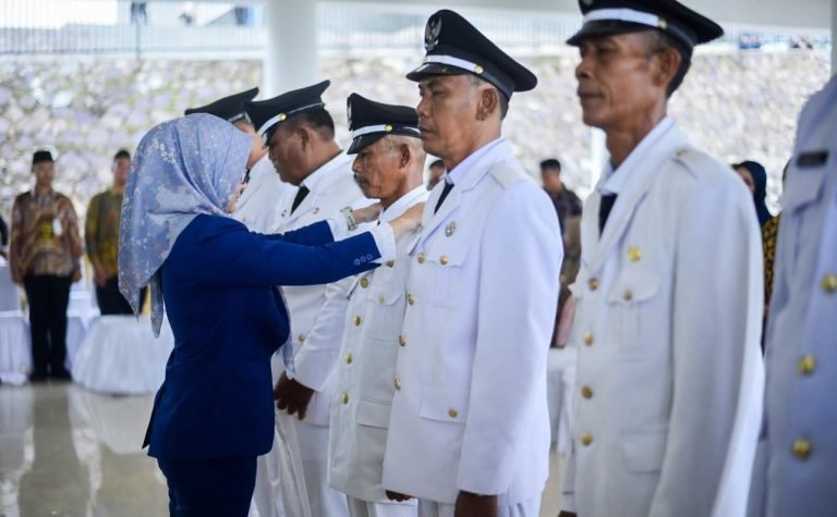 Nanda Indira Resmi Ambil Sumpah 9 Kepala Desa, Tegaskan Larangan Penyalahgunaan Dana Desa