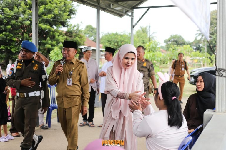 Pemkab Pesawaran Gelar Pasar Murah, Bantu Warga Penuhi Kebutuhan Pokok di Bulan Ramadan.